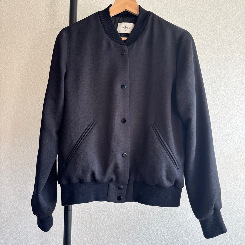 Aritzia bomber jacket
